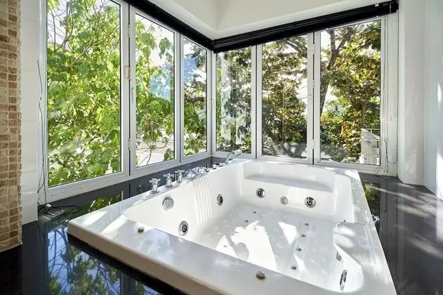 Villa, 5 Yatak Odası, Sıcak Su Havuzu