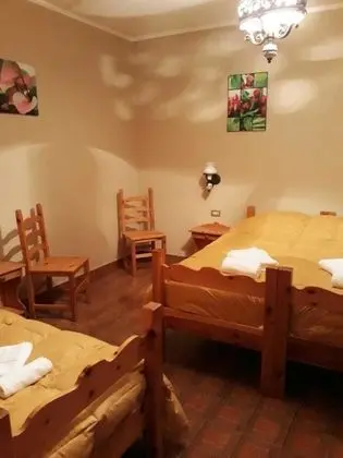 Üç Kişilik Oda