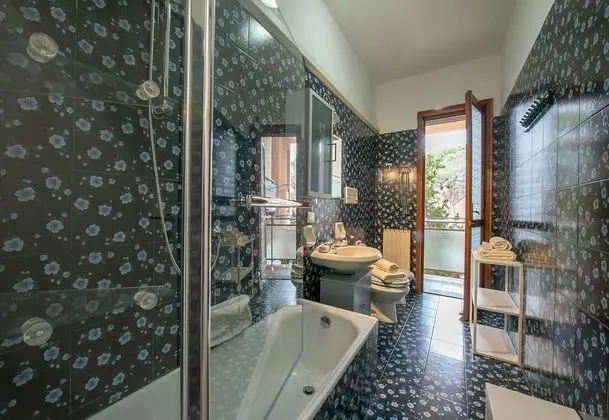 Standard Apart Daire, 1 Çift Kişilik Yatak ve Çekyat (Ginestre Apartment few min from sea)