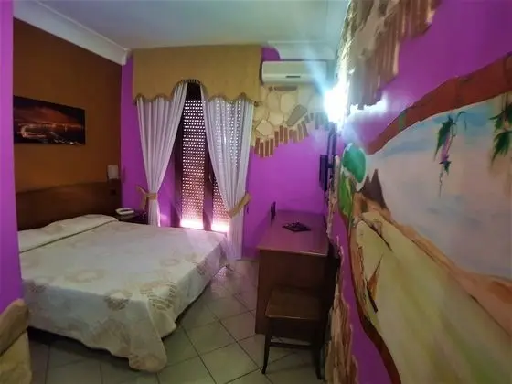 Superior Tek Büyük Yataklı Oda