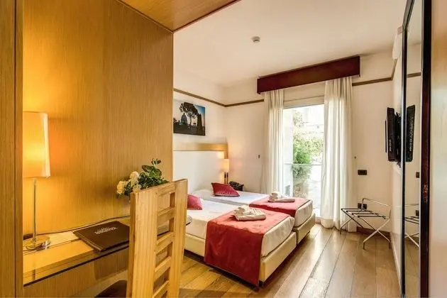 Standard Tek Büyük veya İki Ayrı Yataklı Oda