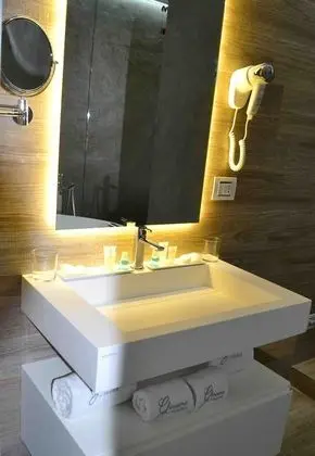 Tek Büyük Yataklı Oda (Vacheron)