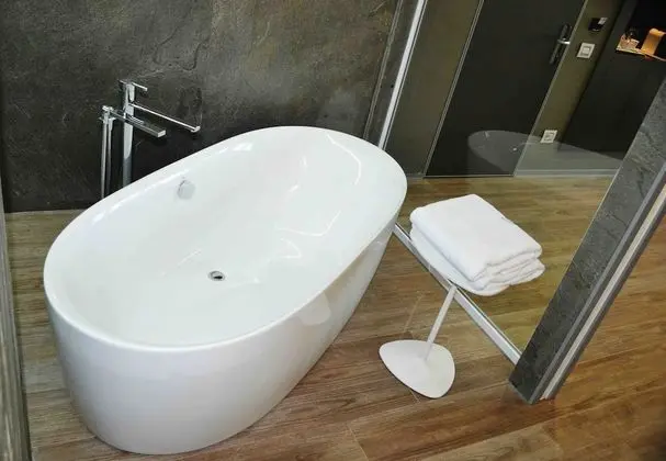 Tek Büyük Yataklı Oda (Vacheron)