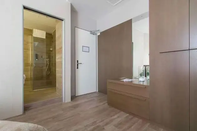 Üç Kişilik Oda (Rolex)