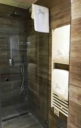 Üç Kişilik Oda (Rolex)