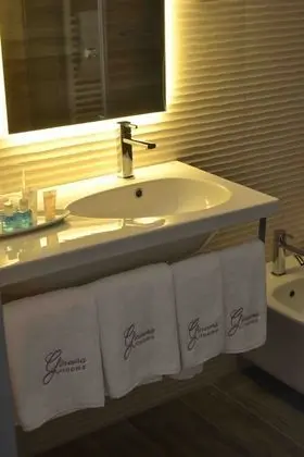 Üç Kişilik Oda (Rolex)