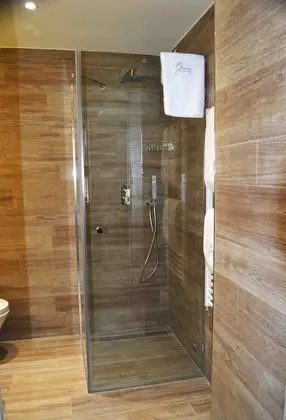 Üç Kişilik Oda (Rolex)