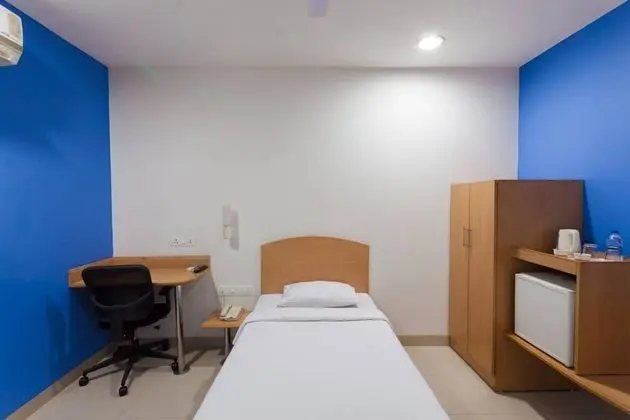 Büyük Yataklı Tek Kişilik Oda
