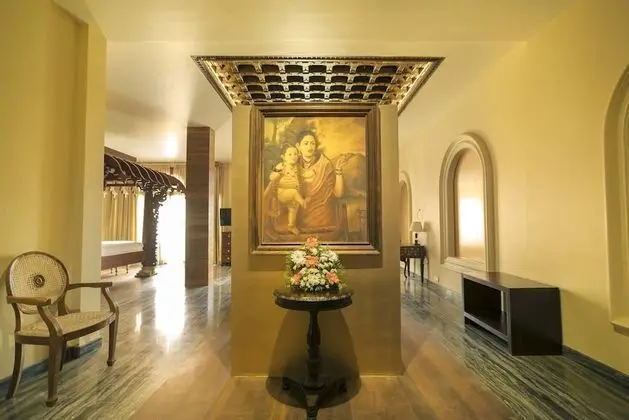 Royal Süit, 1 Yatak Odası, Kısmi Deniz Manzaralı, Bahçeli