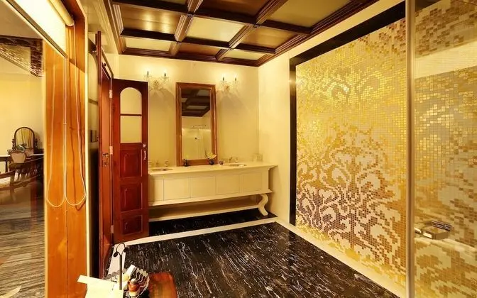 Royal Süit, 1 Yatak Odası, Kısmi Deniz Manzaralı, Bahçeli