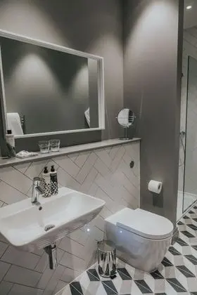 Comfort Tek Büyük Yataklı Oda