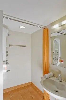 Standard Tek Kişilik Oda, 1 Tek Kişilik Yatak