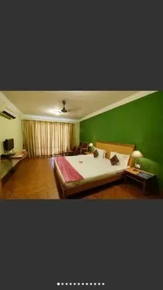 Deluxe Büyük Yataklı Tek Kişilik Oda