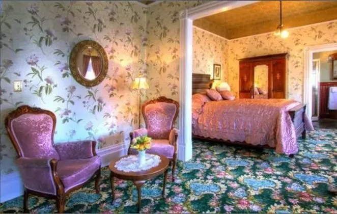 Oda, 1 Büyük (Queen) Boy Yatak, Şehir Manzaralı, Bahçeli