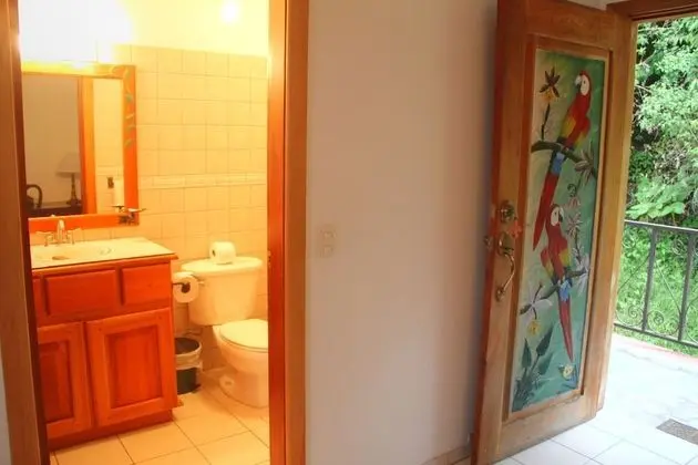 Tek Büyük Yataklı Oda, Balkon, Göl Manzaralı