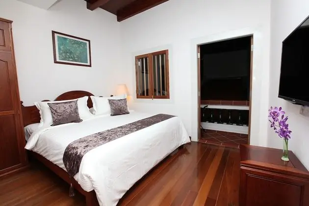 Family Villa, 4 Yatak Odası, Bahçeli (3 Bathrooms)