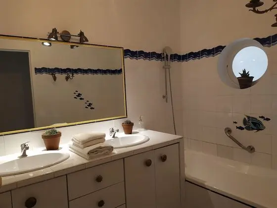 Süit, Banyolu/Duşlu, Bahçe Manzaralı (Aloe)
