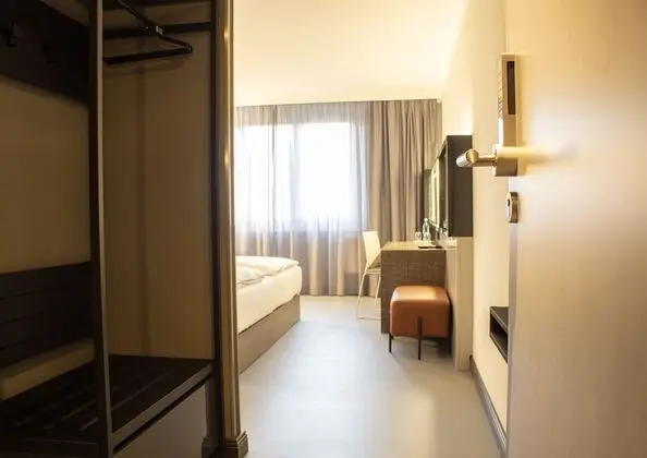 Comfort Tek Büyük veya İki Ayrı Yataklı Oda