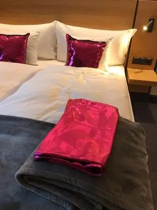 Comfort Tek Büyük Yataklı Oda