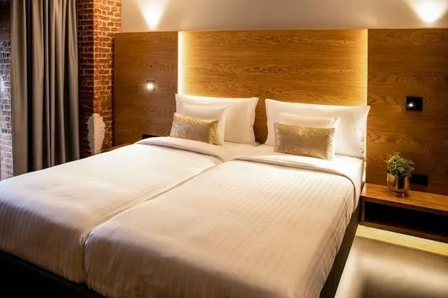 Comfort Tek Büyük veya İki Ayrı Yataklı Oda