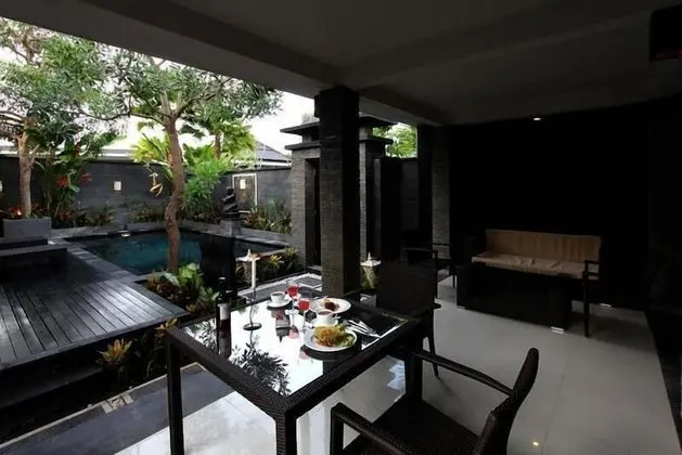 Villa, Kişiye Özel Havuzlu (Spinola)