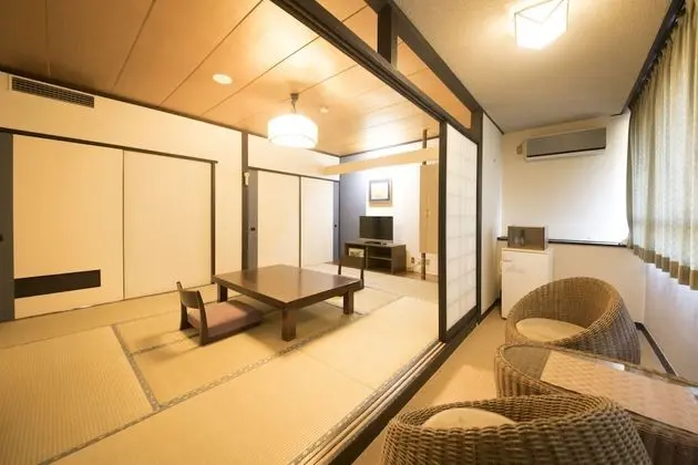 Basic Oda, Sigara İçilmez (Japanese Style, Main Building)