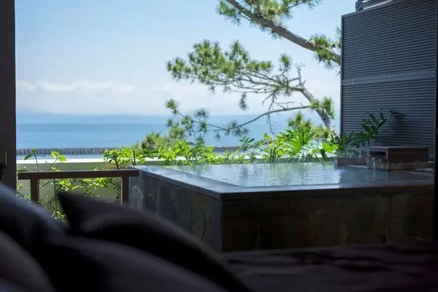 Tek Büyük Yataklı Oda (W/ Private Air Hot Spring Bath)