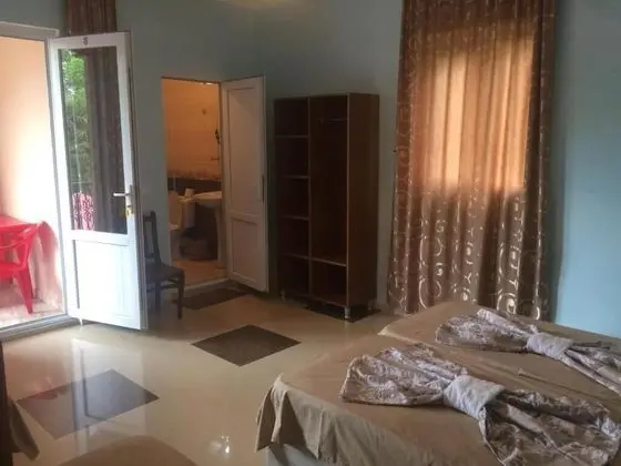 Üç Kişilik Oda
