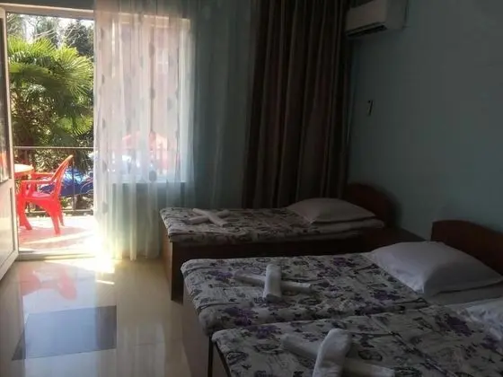 Üç Kişilik Oda