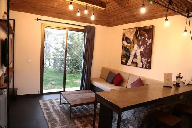 Superior Townhouse with Garden Backyard