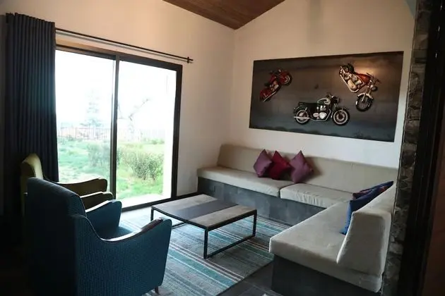Superior Townhouse with Garden Backyard