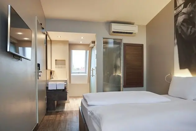 Tek Büyük Yataklı Oda, Bahçe Manzaralı