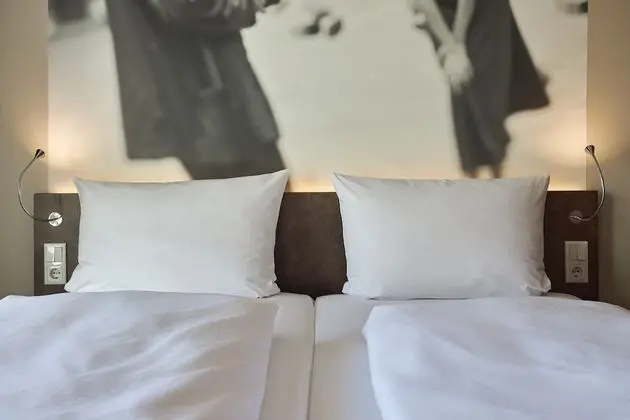 Tek Kişilik Oda, Avlu Manzaralı