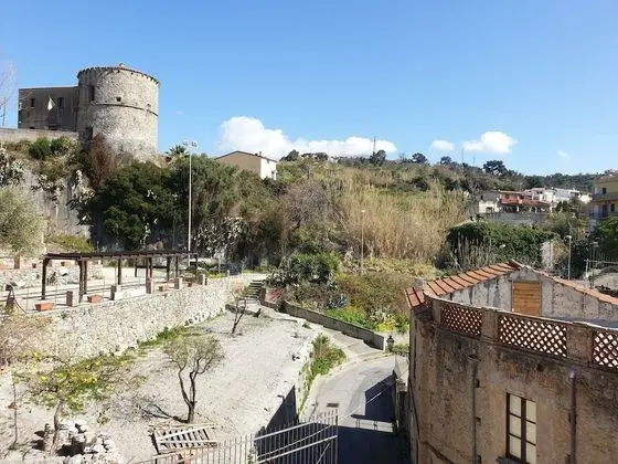 Tek Büyük Yataklı Oda, Balkon, Dağ Manzaralı (2)