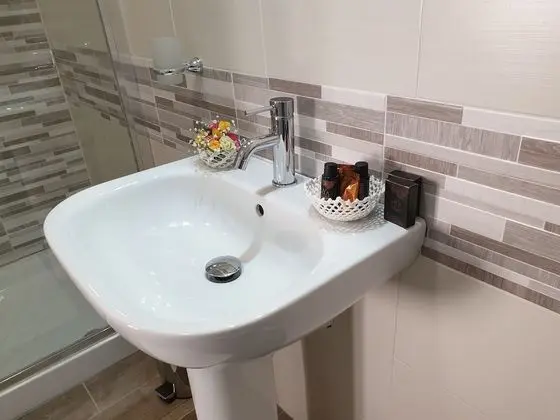 Tek Büyük Yataklı Oda, Balkon, Dağ Manzaralı (2)