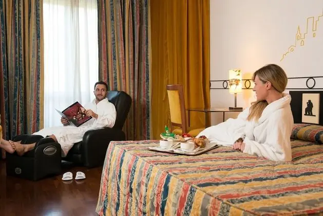 Superior Tek Büyük veya İki Ayrı Yataklı Oda