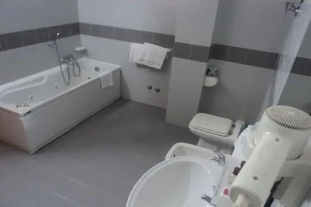 Superior Tek Büyük veya İki Ayrı Yataklı Oda