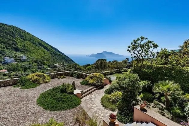 Villa, Sigara İçilebilir