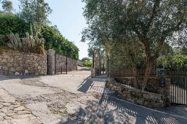 Villa, Sigara İçilebilir