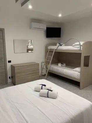 Deluxe Dört Kişilik Oda