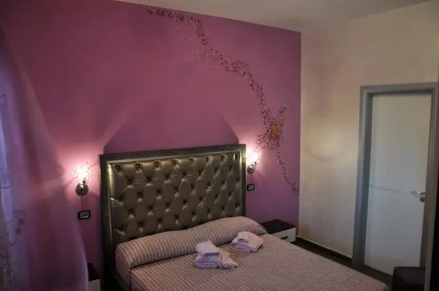 Classic Tek Büyük Yataklı Oda