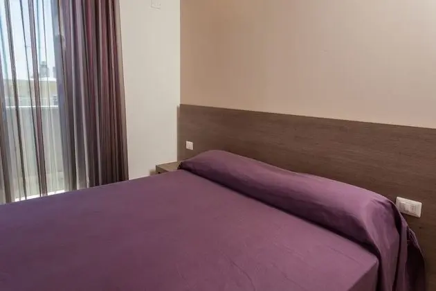 Economy Tek Büyük Yataklı Oda
