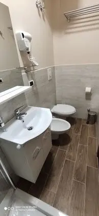 Superior Tek Büyük veya İki Ayrı Yataklı Oda, Kısmi Deniz Manzaralı (2)