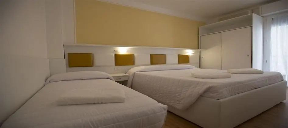 Classic Üç Kişilik Oda