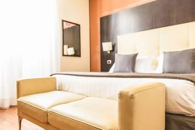 Dört Kişilik Oda, Şehir Manzaralı