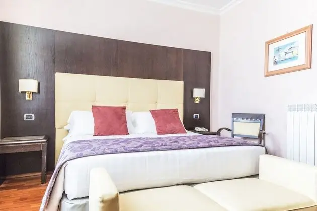 Dört Kişilik Oda, Şehir Manzaralı