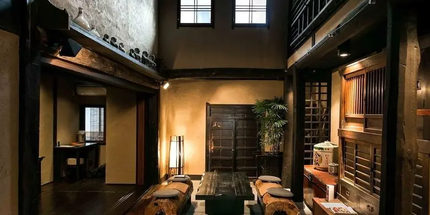 Traditional Ev (with hinoki bath)