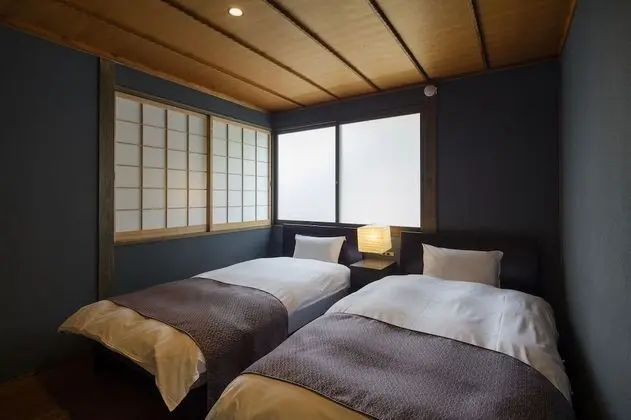 Sıra Ev (2 Single Beds and 4 Japanse Futon )