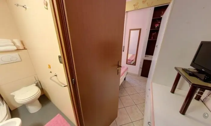 Tek Büyük Yataklı Oda