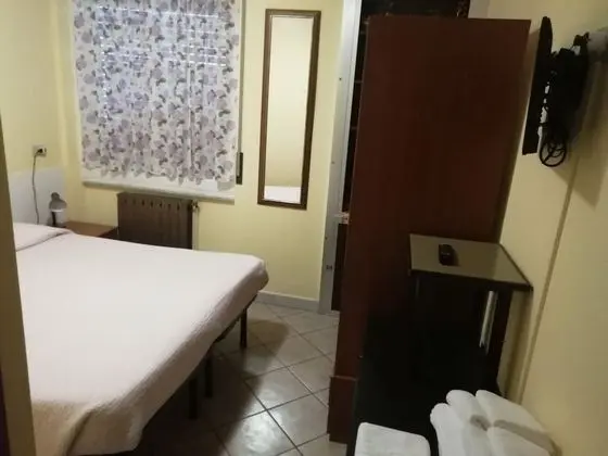 Tek Büyük Yataklı Oda